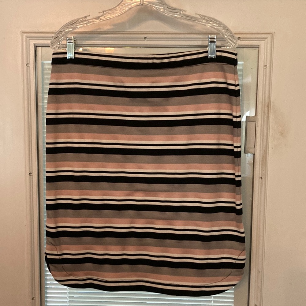 Max Studio Skirt - size L
